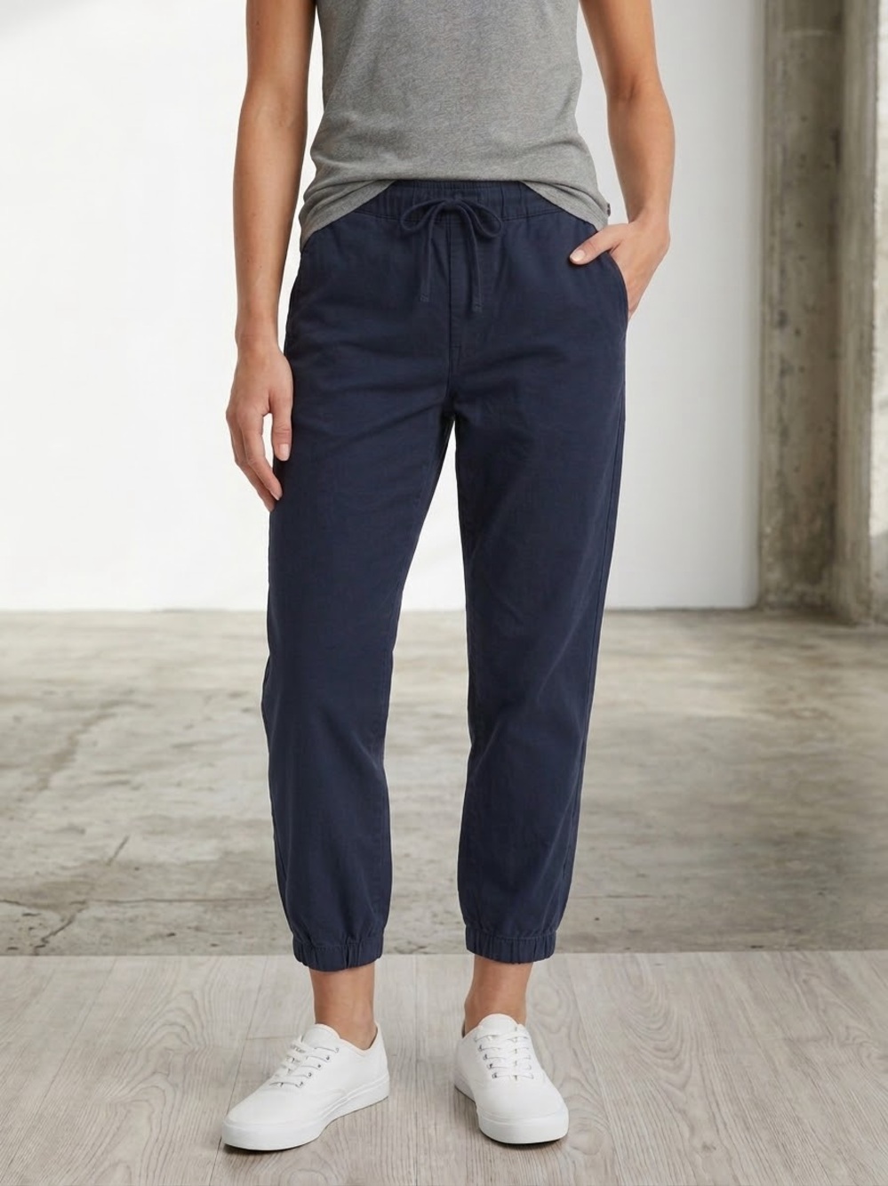 Levi's Women's Navy Drawstring Joggers